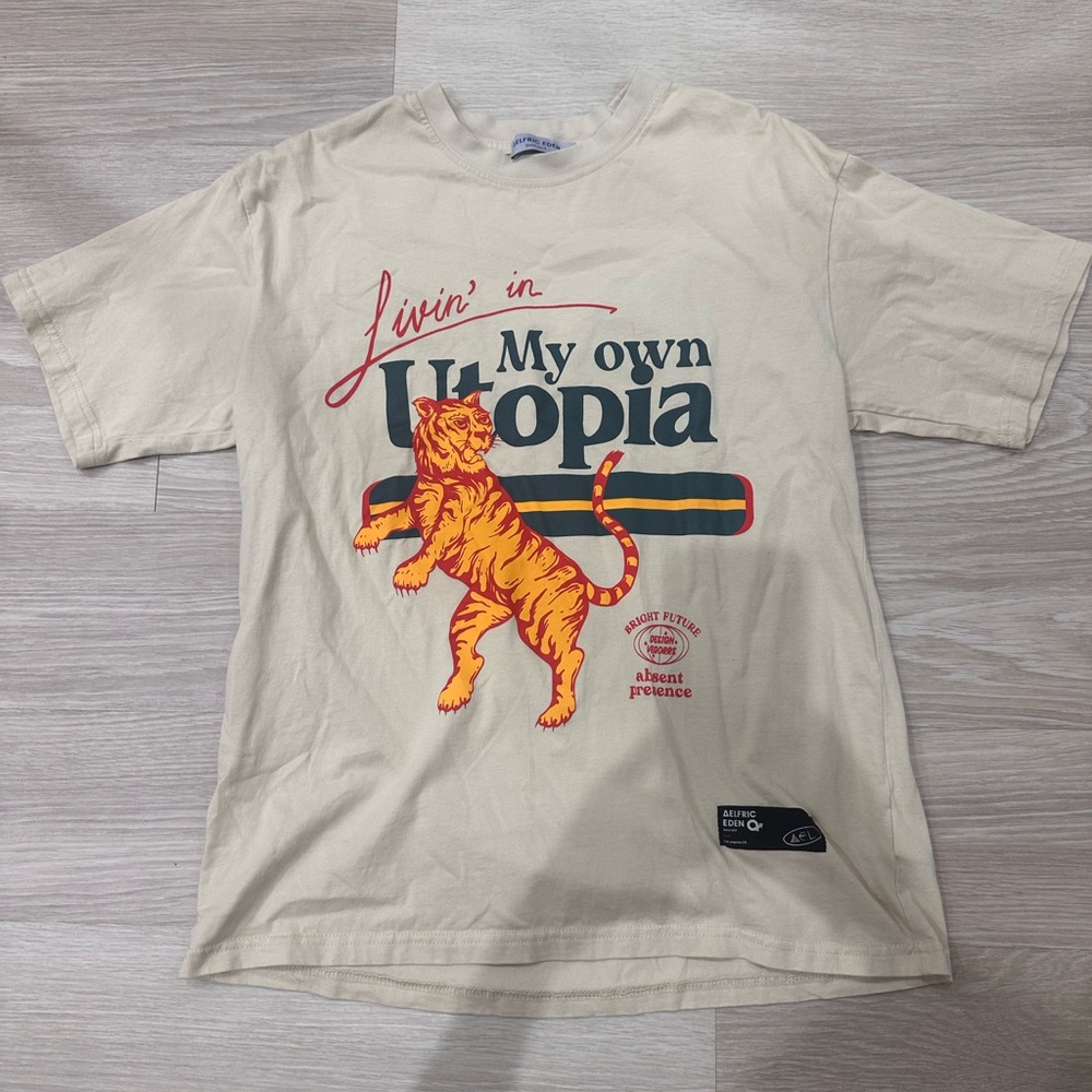 Aelfric Eden Cream Graphic Tee